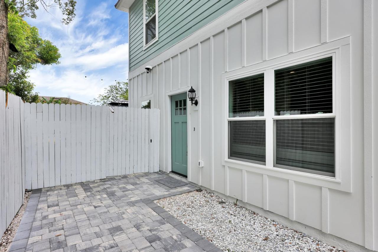 Few Steps To Ocean-4 Beach Cruisers & Free Parking & Private Backyard Jacksonville Beach Bagian luar foto